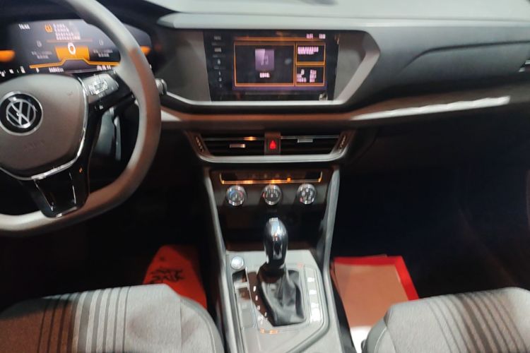 Volkswagen Tharu 2022 car image #13