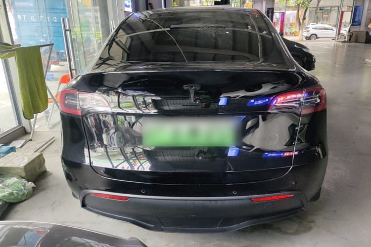 Tesla Model Y 2021 #6 Tesla Model Y 2021 immagine di auto #6