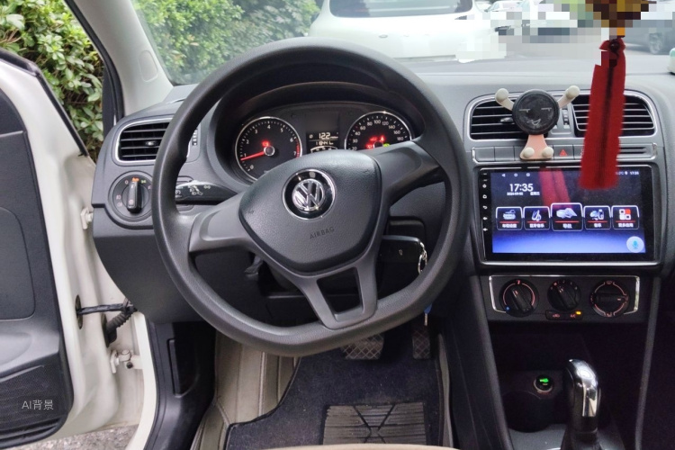 Volkswagen Polo 2015 #12 Volkswagen Polo 2015 car image #12