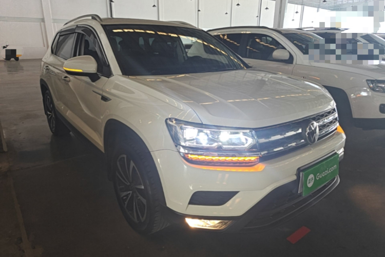 Volkswagen Tharu 2021 car image #6