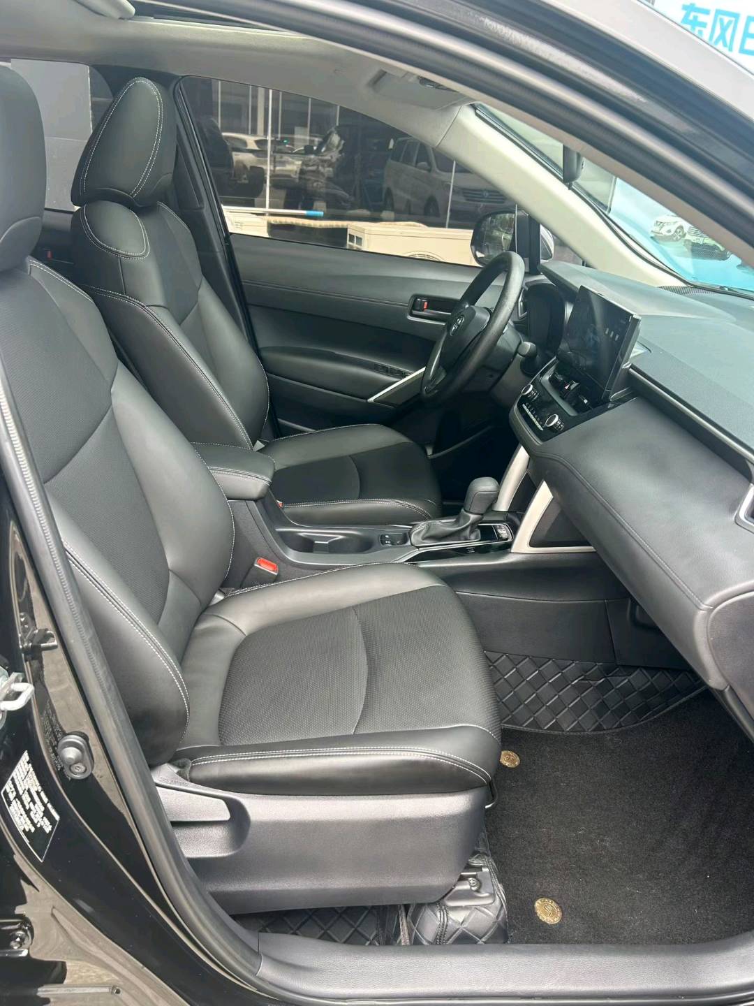 Toyota Corolla Cross 2025 car image #5