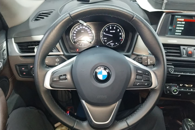 BMW X1 2018 #11 BMW X1 2018 car image #11