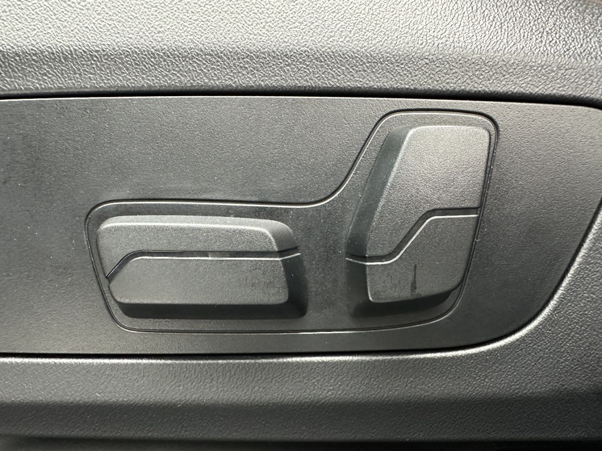 BMW X1 2023 car image #12