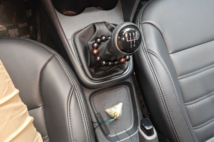 Volkswagen Polo 2019 car image #18