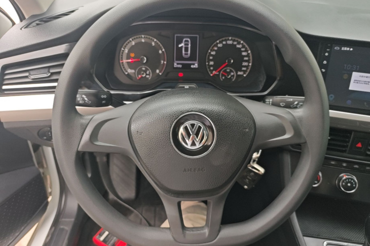 Volkswagen Bora 2019 car image #11