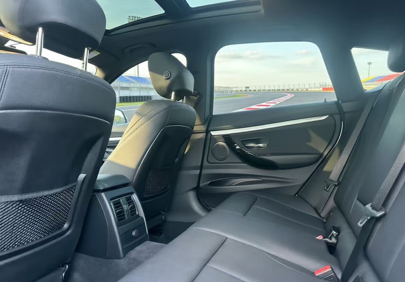 BMW 3 Series GT 2019 imagen de coche #6
