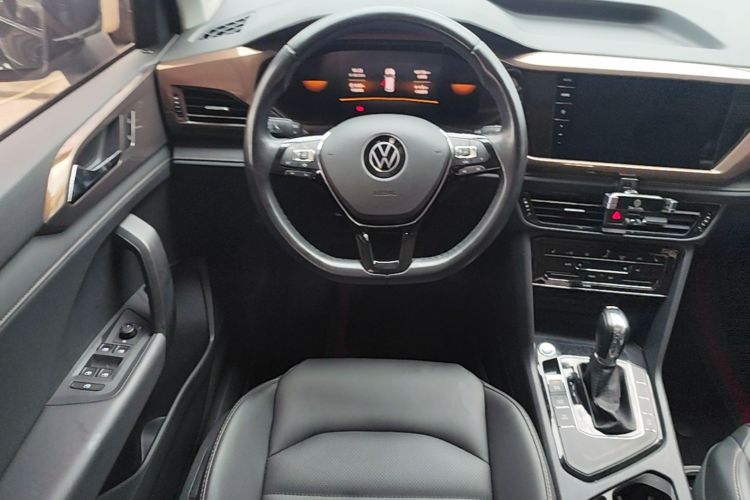 Volkswagen Tharu 2022 car image #11