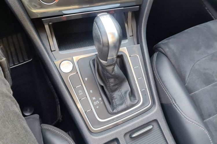 Volkswagen Golf 2019 #14 Volkswagen Golf 2019 car image #14