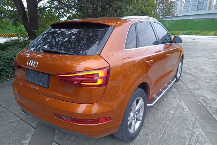 Audi Q3 2017 car image #7
