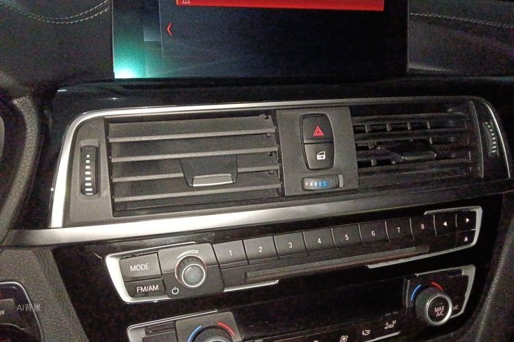 BMW 3 Series 2018 #15 BMW 3 Series 2018 car image #15