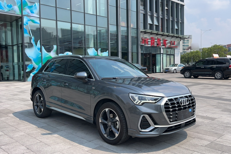 Audi Q3 2020 #4 Audi Q3 2020 изображение автомобиля #4