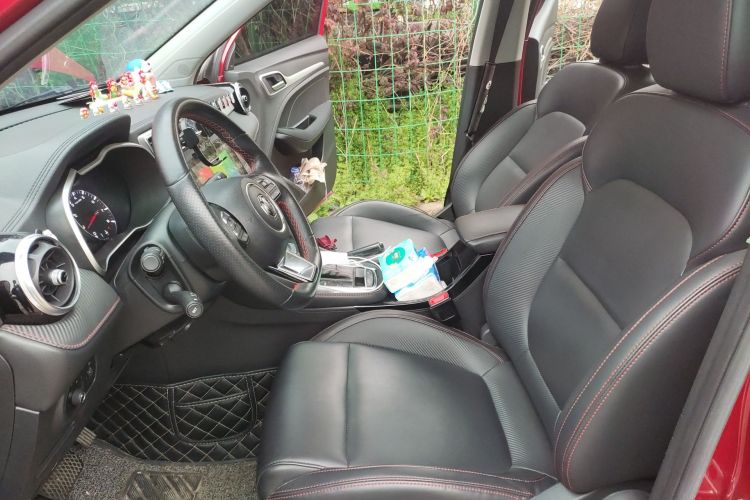 MG ZS 2020 car image #16