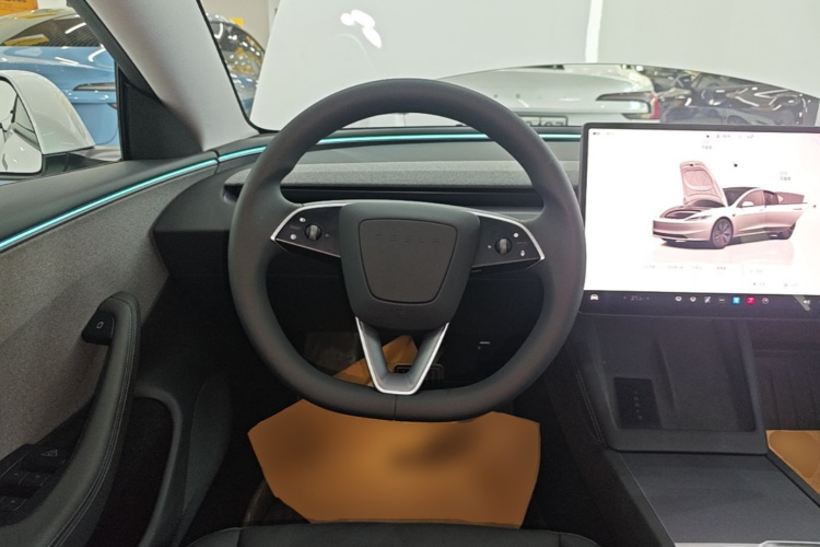 Tesla Model 3 2025 #11 Tesla Model 3 2025 car image #11