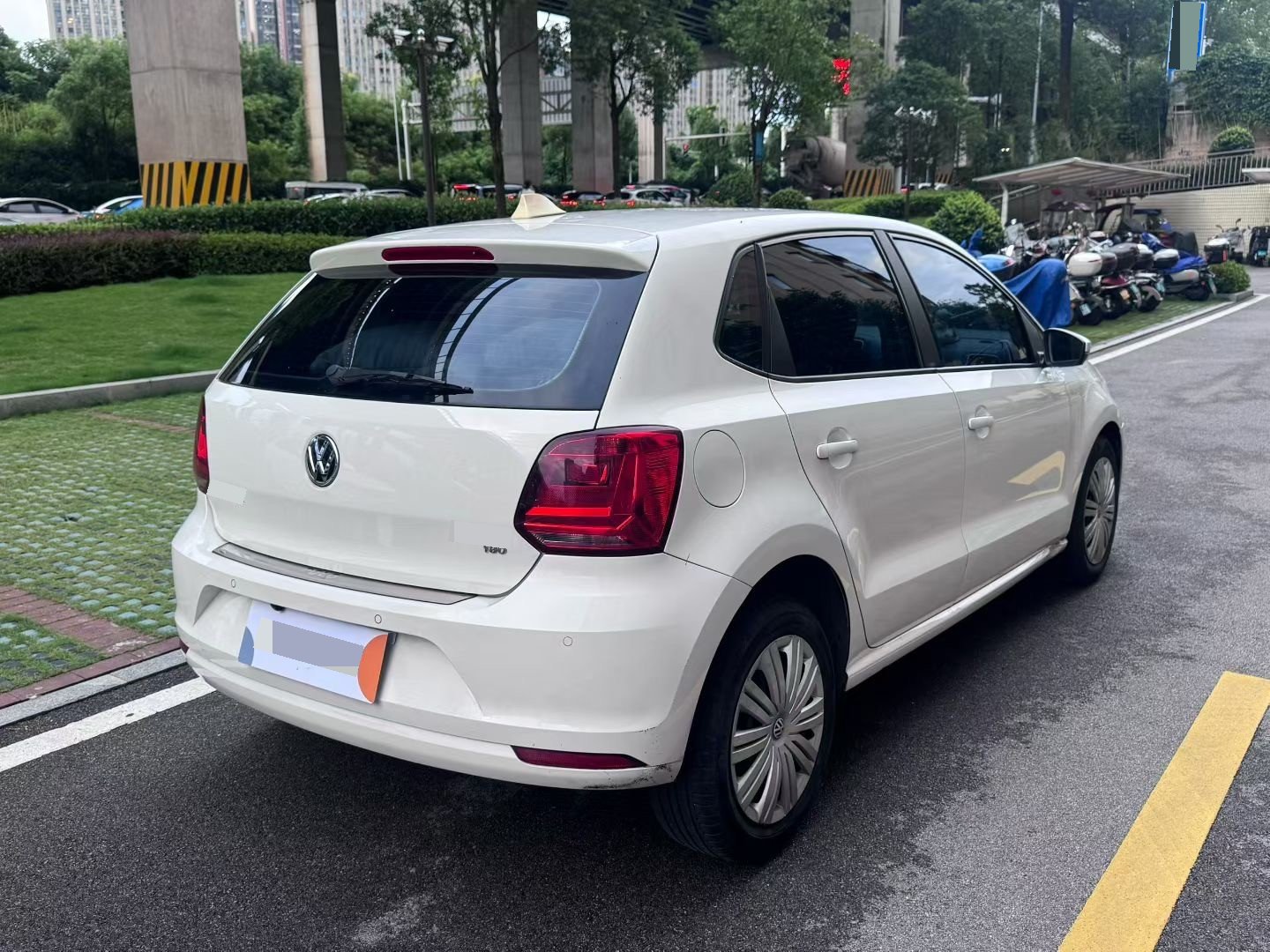 Volkswagen Polo 2019 car image #6