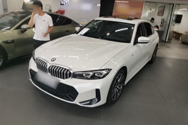 BMW 3 Series 2024 #2 BMW 3 Series 2024 car image #2