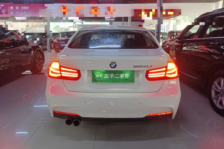 BMW 3 Series 2018 car image #4
