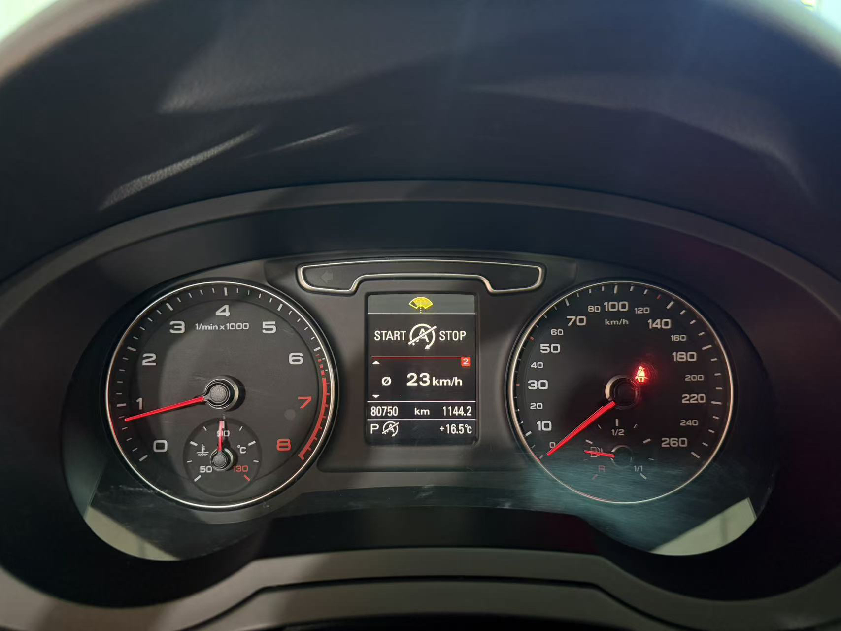 Audi Q3 2015 immagine di auto #14