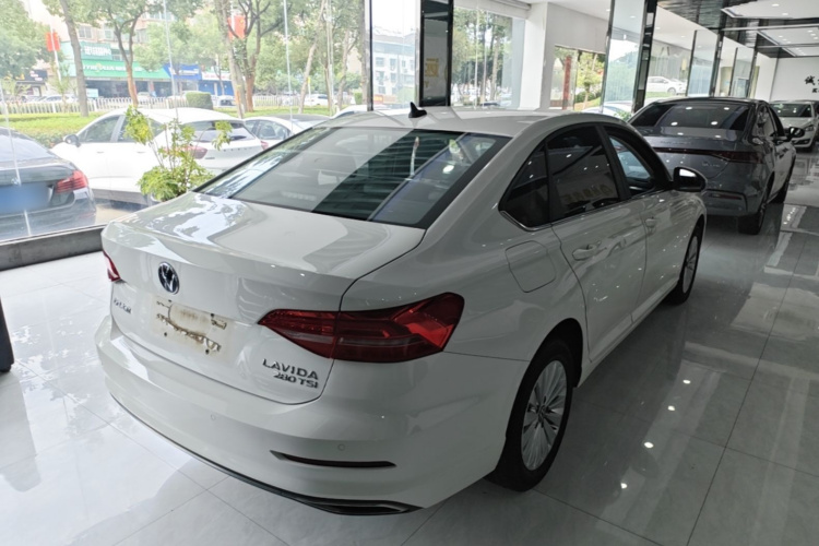 Volkswagen Lavida 2020 car image #7
