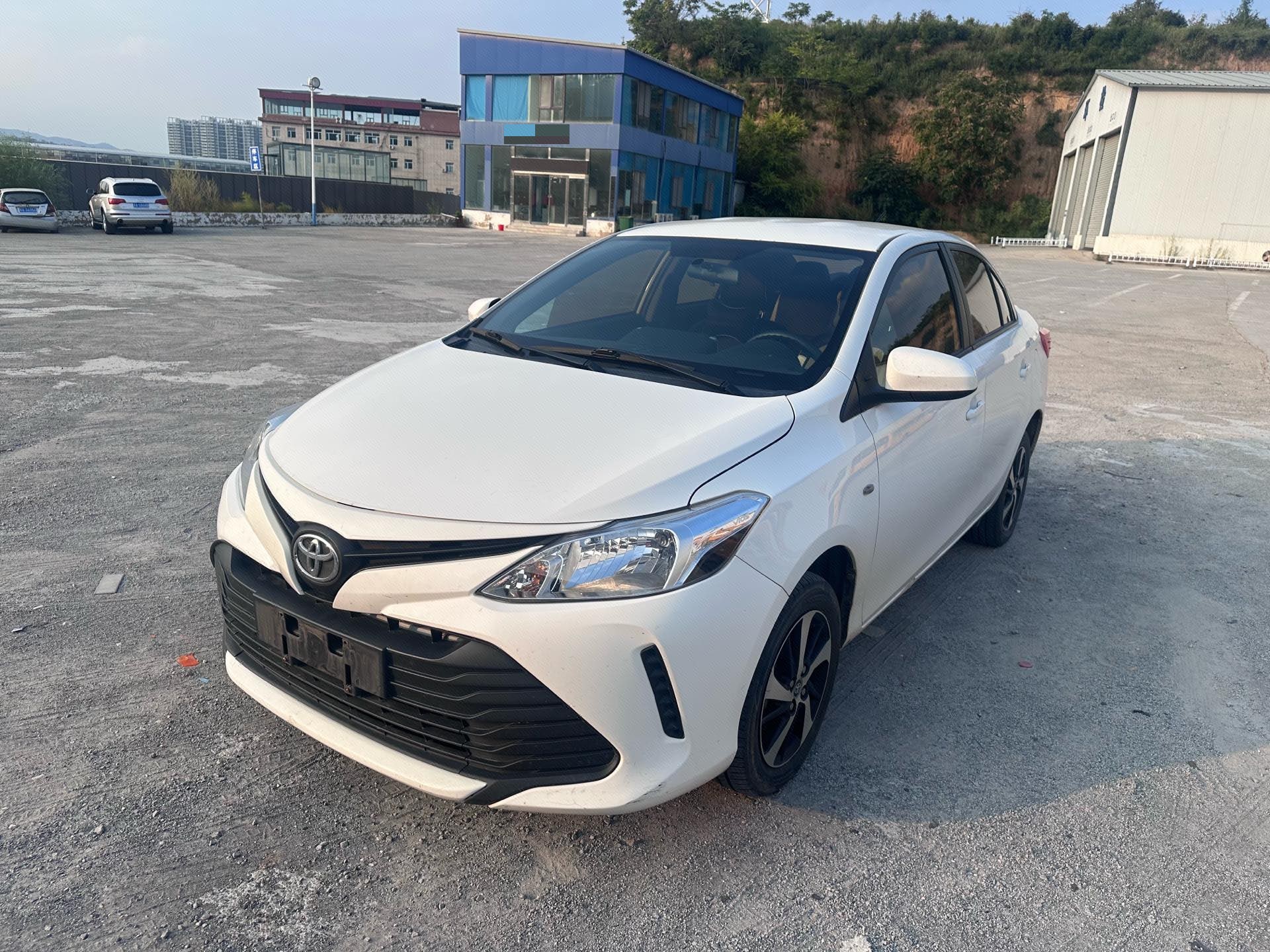 Toyota Vios 2015 Toyota Vios 2015 car image