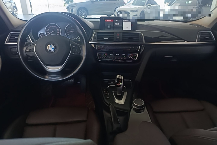 BMW 3 Series 2019 #10 BMW 3 Series 2019 immagine di auto #10
