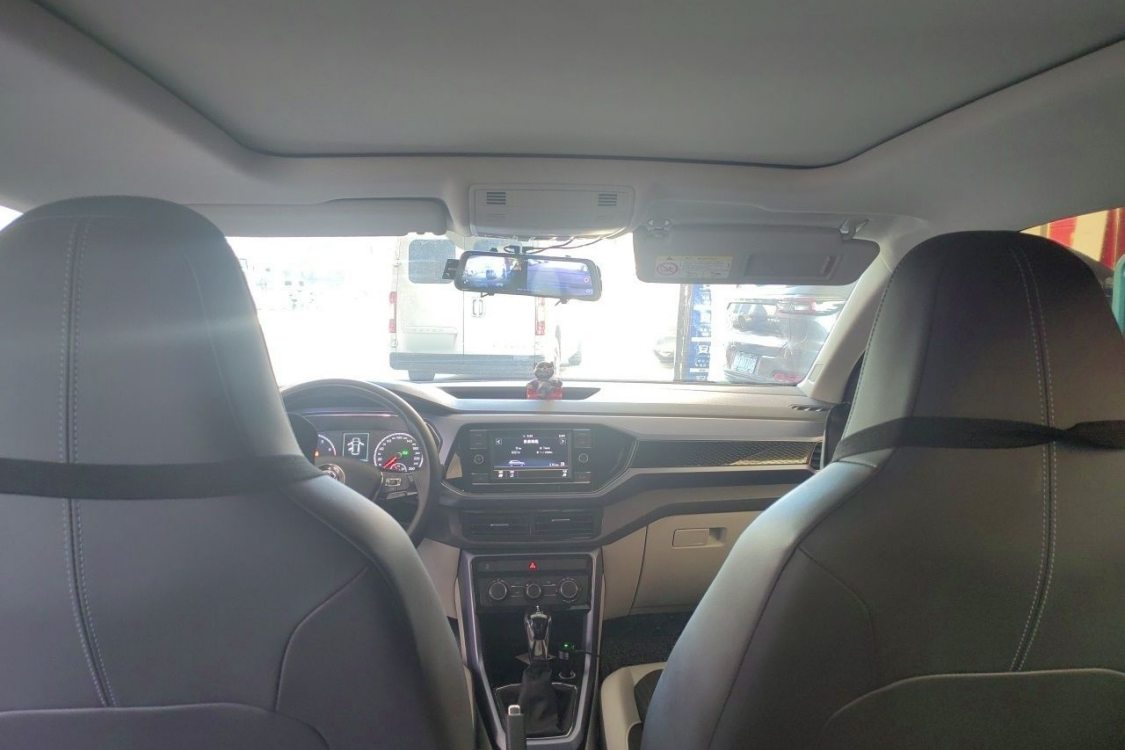 Volkswagen T-Cross 2019 car image #20