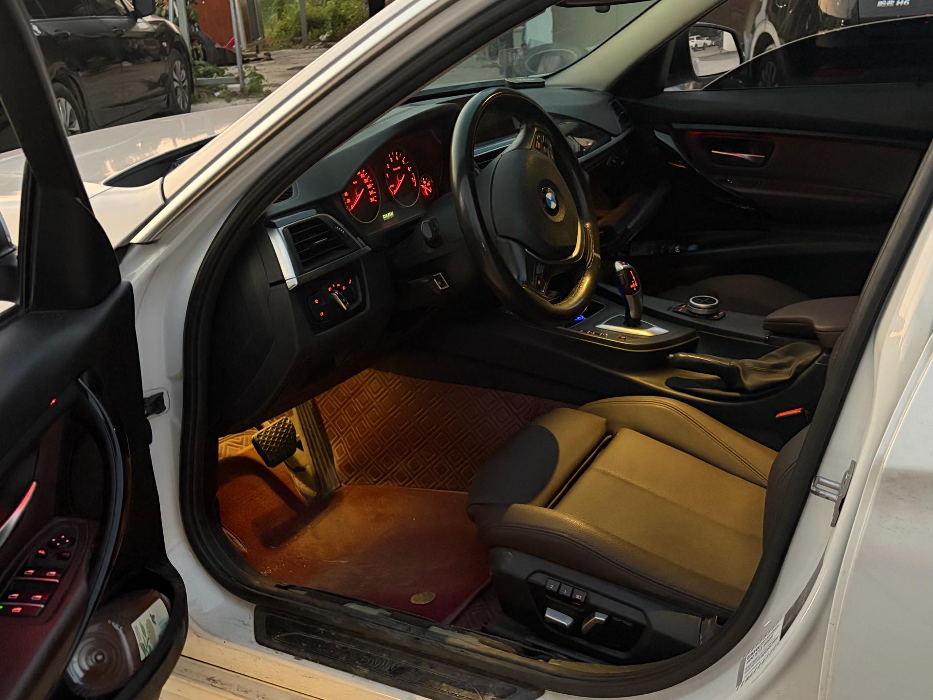 BMW 3 Series 2018 image de voiture #6