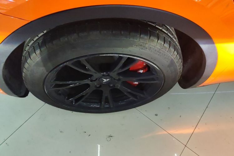 Tesla Model Y 2021 car image #9