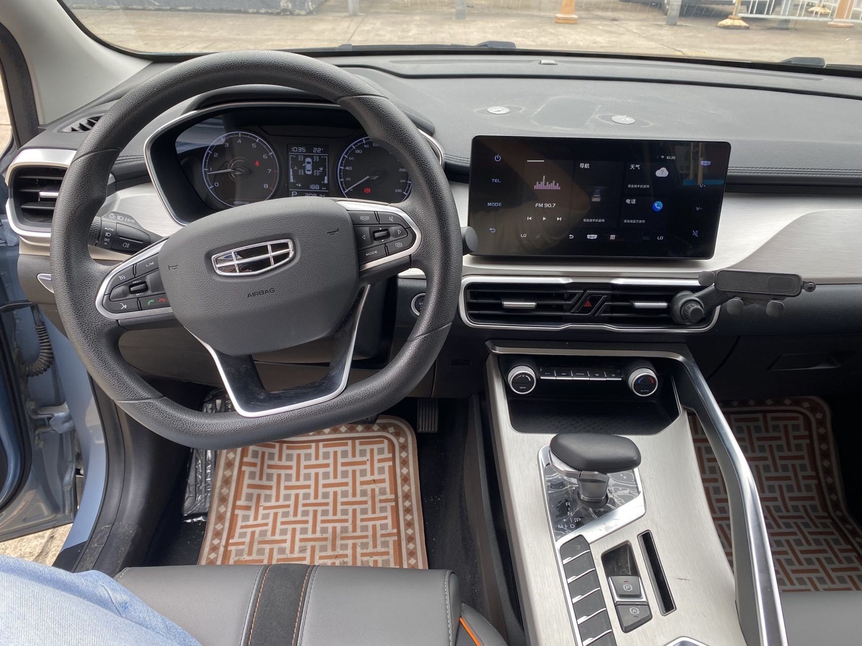 GEELY Coolray 2024 #11 GEELY Coolray 2024 car image #11