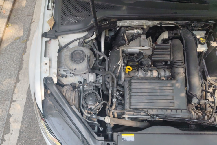 Volkswagen Golf 2020 imagem de carro #22