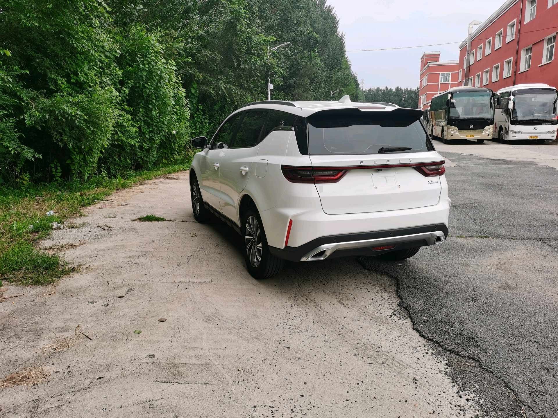 GEELY Vision X6 2021 изображение автомобиля #6