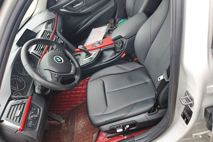 BMW 3 Series 2017 imagen de coche #15