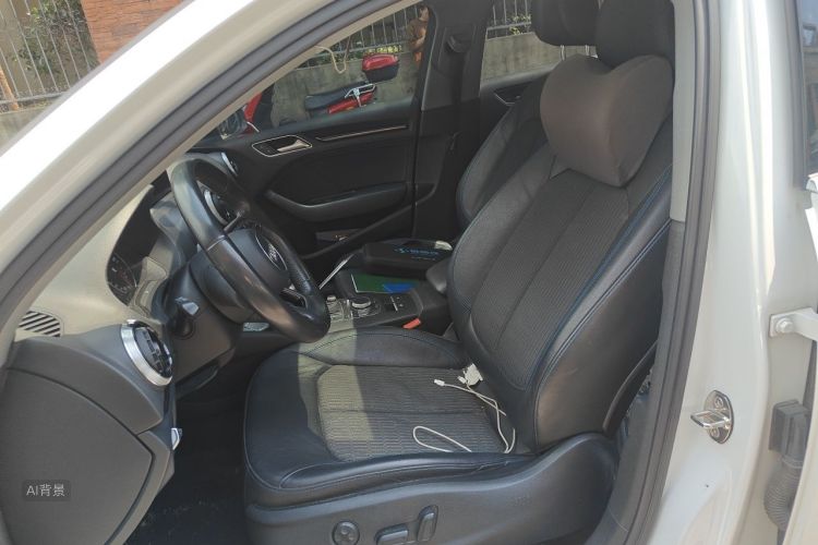 Audi A3 2017 car image #17