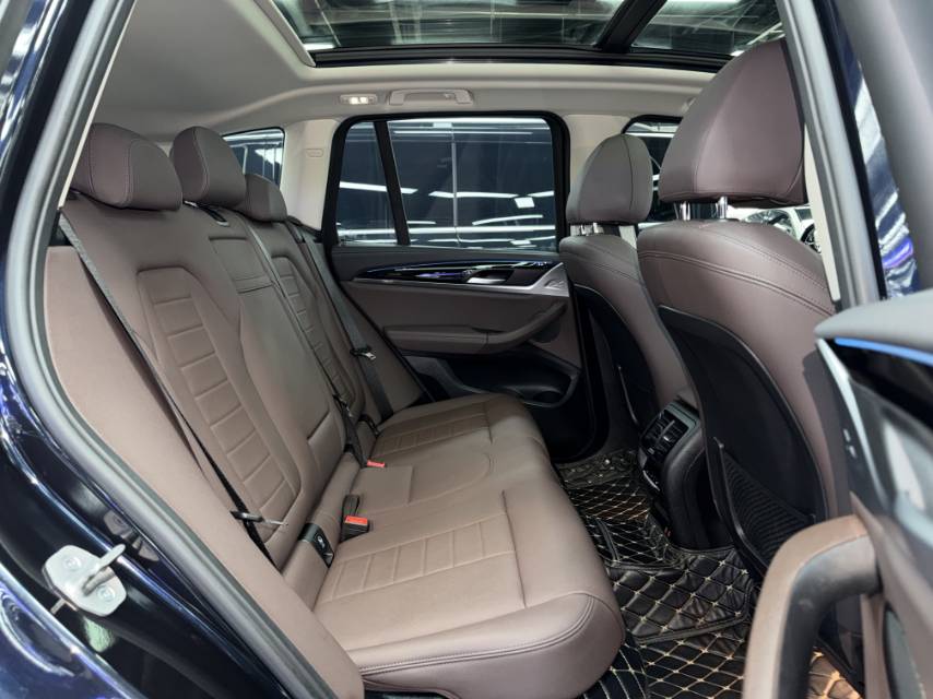 BMW iX3 2021 car image #8