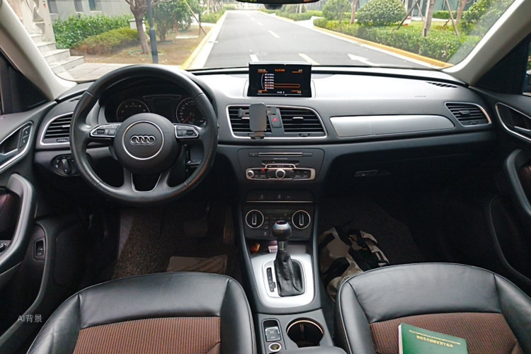 Audi Q3 2019 #11 Audi Q3 2019 car image #11