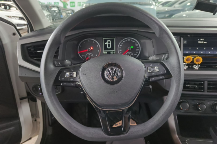 Volkswagen Polo 2020 #11 Volkswagen Polo 2020 car image #11