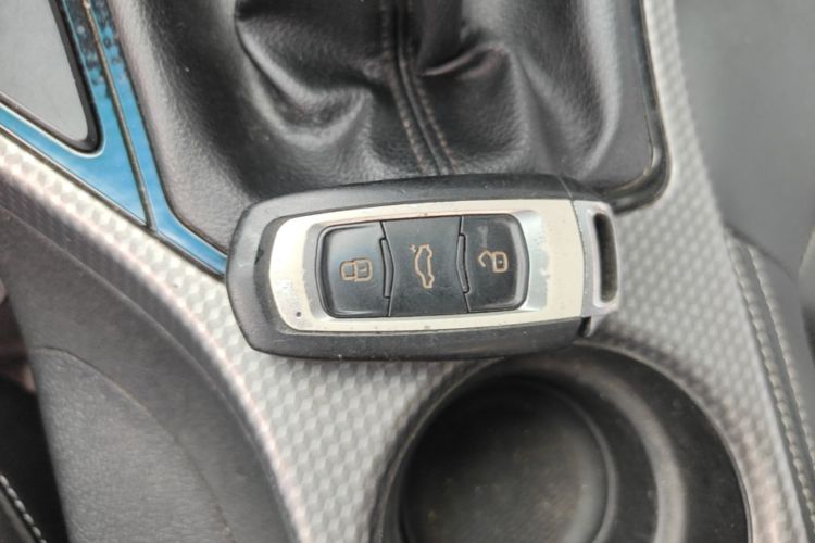 GEELY Emgrand GS 2018 car image #9