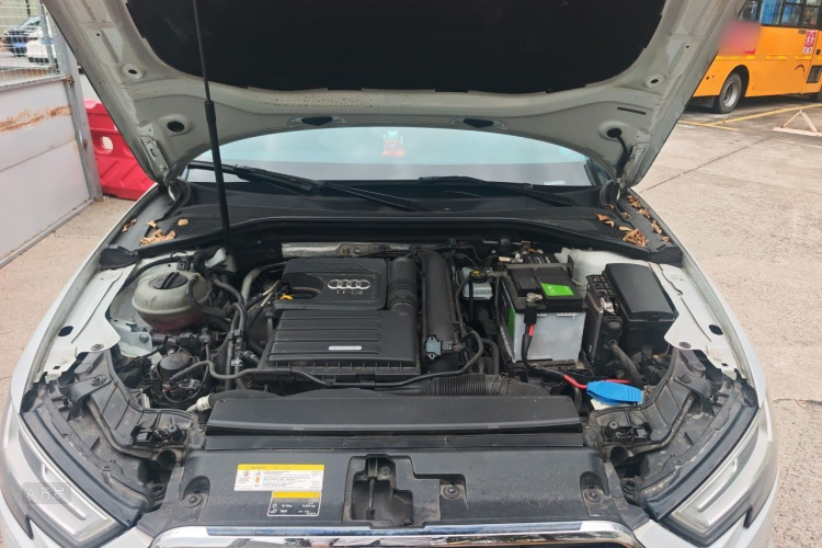 Audi A3 2019 car image #22