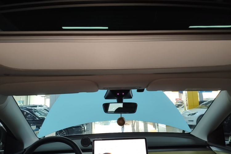 Tesla Model Y 2023 #20 Tesla Model Y 2023 immagine di auto #20