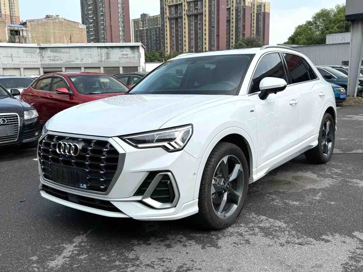 2022 2022 صورة سيارة