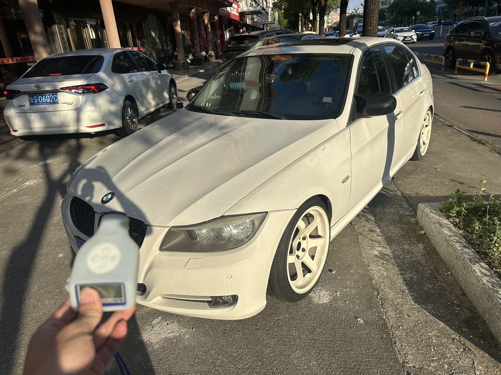 BMW 3 Series 2011 BMW 3 Series 2011 car image