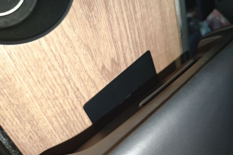 Tesla Model Y 2021 car image #9