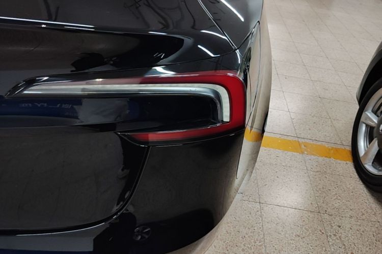 Tesla Model 3 2024 car image #8