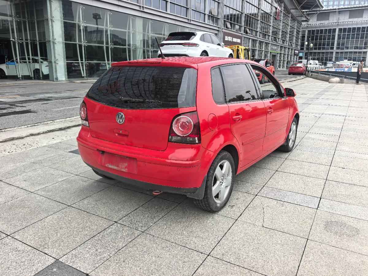 Volkswagen Polo 2009 car image #9