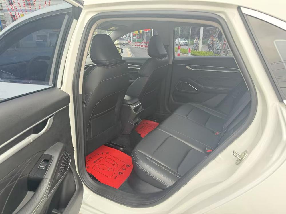 GEELY Emgrand 2023 #9 GEELY Emgrand 2023 car image #9