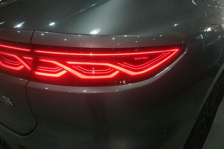 BYD Han 2024 car image #8
