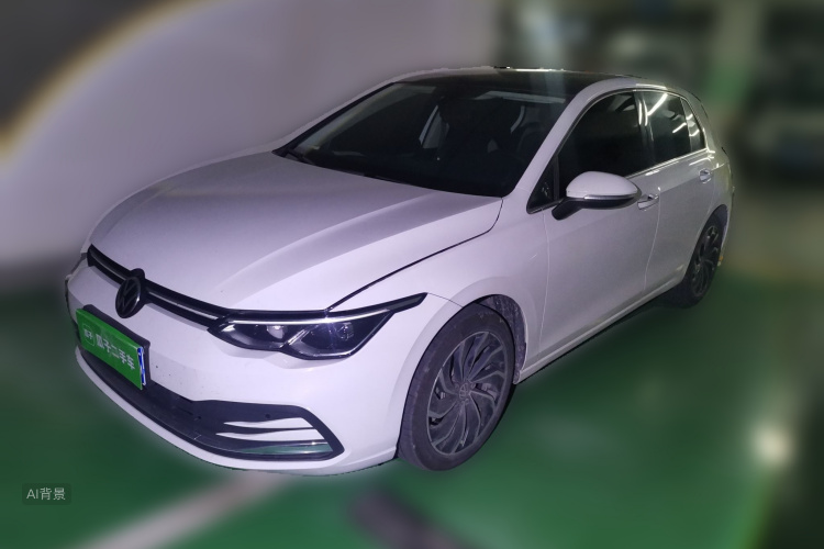 Volkswagen Golf 2023 car image #2