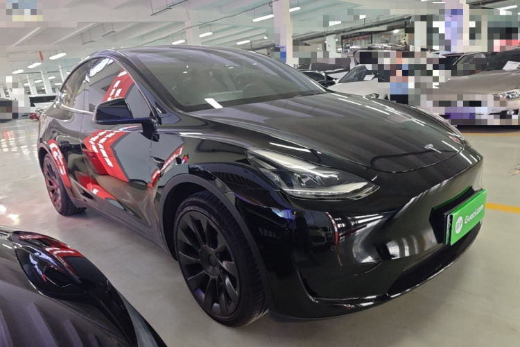 Tesla Model Y 2022 #4 Tesla Model Y 2022 car image #4