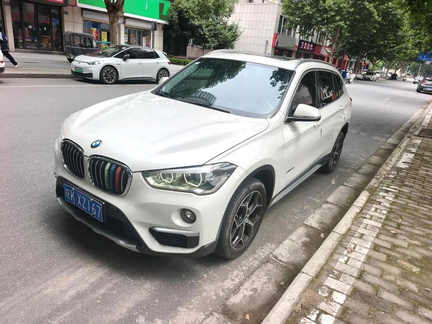 2017 2017 immagine di auto