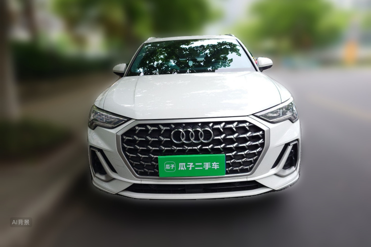 Audi Q3 2024 car image #3