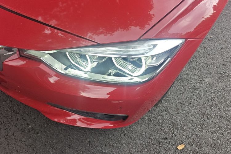 BMW 3 Series 2017 car image #26
